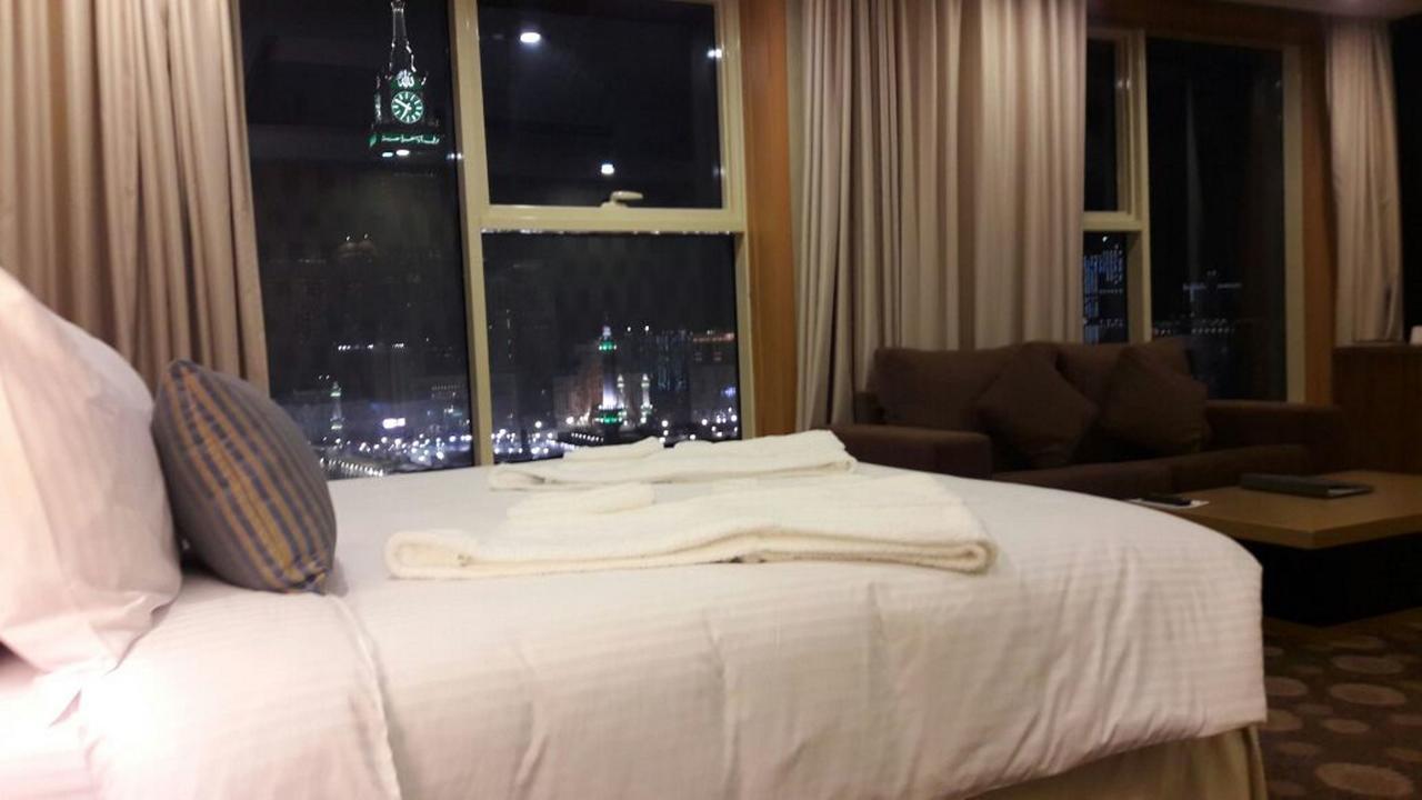 Grand Makkah Hotel La Mecque Extérieur photo A bedroom at the hotel