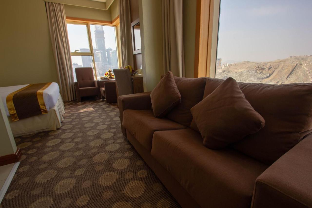 Grand Makkah Hotel La Mecque Extérieur photo A suite at the Burj Al Arab