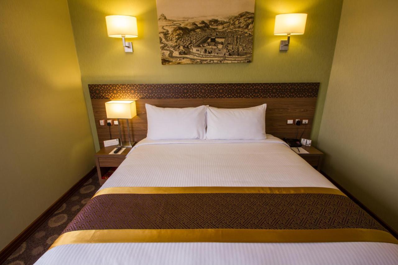 Grand Makkah Hotel La Mecque Extérieur photo A bedroom at the hotel
